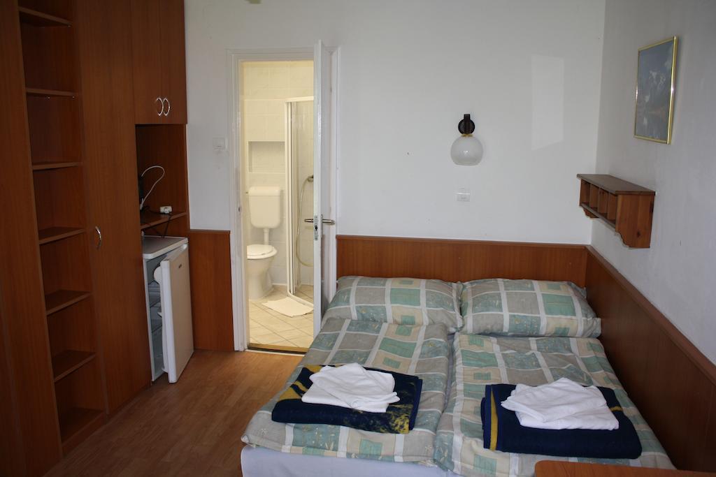 Hethland Zamardi Vsz Ueduelo Hotel Room photo